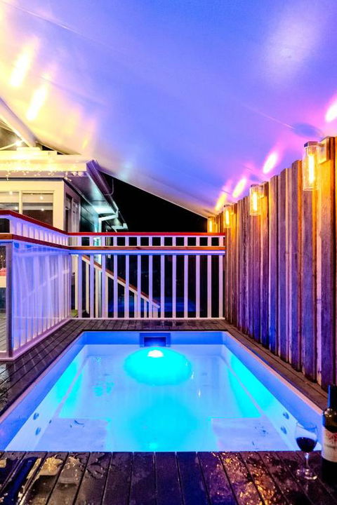 Anna Bay Beach House With Plunge Pool, Air Hockey, PS4, Close To Shops - Accommodation Guide 3