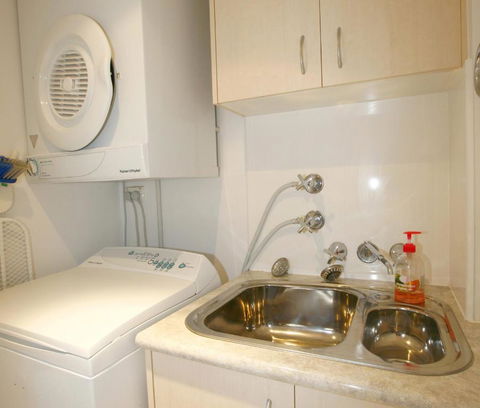 Allamanda U2 Awesome Location - Accommodation Guide 1