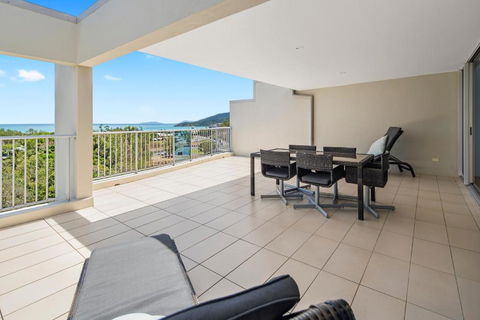 Airlie Beach Townhouse - Accommodation Guide 4