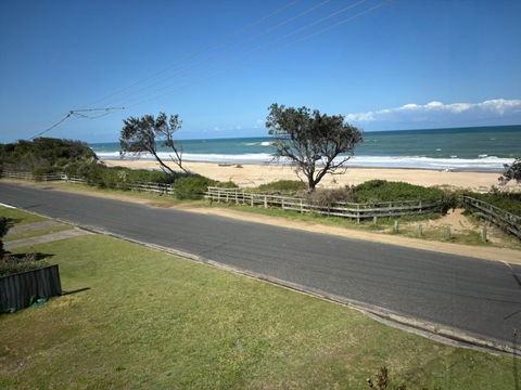 Amani Beach Haus, On The Beach - Accommodation Guide 1