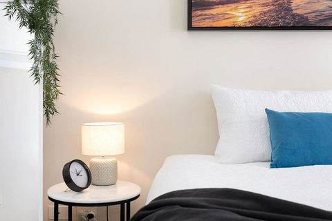 Amazing River View - 3 Bedroom Apartment - Brisbane CBD - Netflix - Fast Wifi - Carpark - Accommodation Guide 4