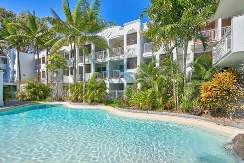 Alassio Apartments With Direct Pool Access Palm Cove - Accommodation Guide 2