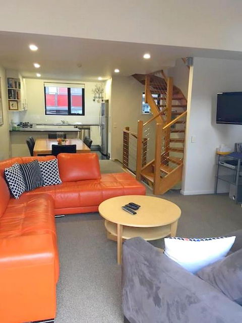 Angala 1 Lovely Woodridge 2-Bedroom Apartment - Accommodation Guide 2