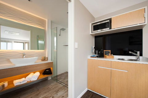 Allure On Ocean Motel - Accommodation Guide 2