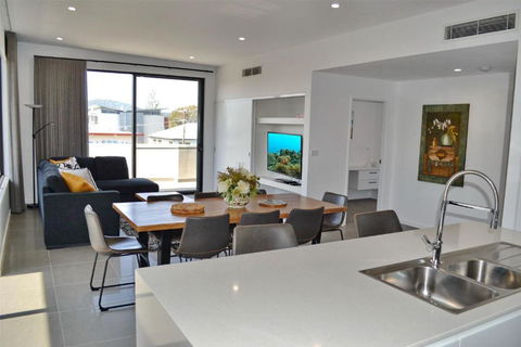 Arizons - Accommodation Guide 4