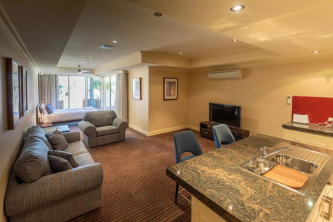Apartment 1, 9 River Lane, Mannum - Accommodation Guide 4