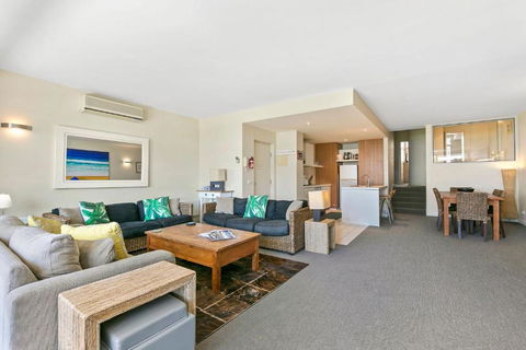 Apartment 20 Kalimna - Accommodation Guide 4