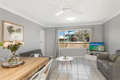 Apartment 5B - Accommodation Guide 0