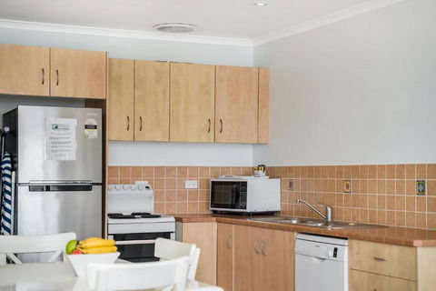 Apartment 8T - Accommodation Guide 4