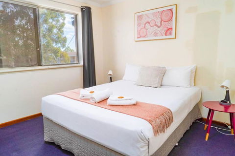Apartment 9 - Accommodation Guide 0