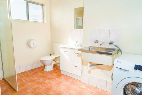 Apartment 9 - Accommodation Guide 4