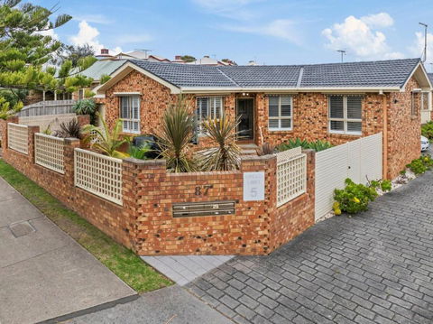 Apartment In Cowes Central On Chapel - Accommodation Guide 0