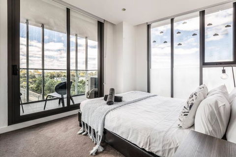 Apartment Living 02677 - Accommodation Guide 2