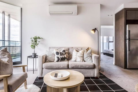 Apartment Living 02677 - Accommodation Guide 3