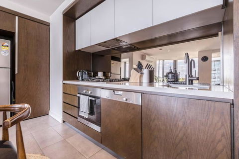Apartment Living 02677 - Accommodation Guide 4