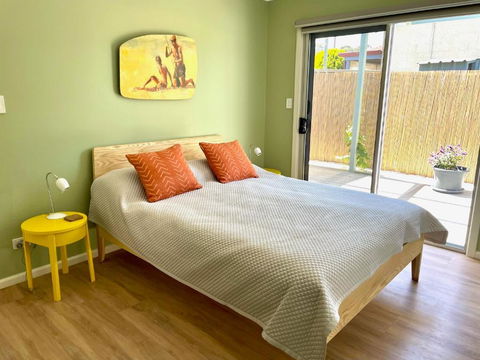 Apartment On Centenary - Accommodation Guide 3