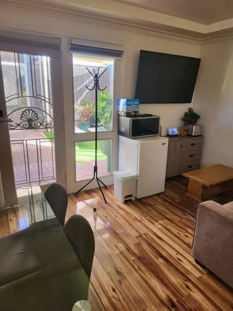 Apartment On Mica - Accommodation Asia 2