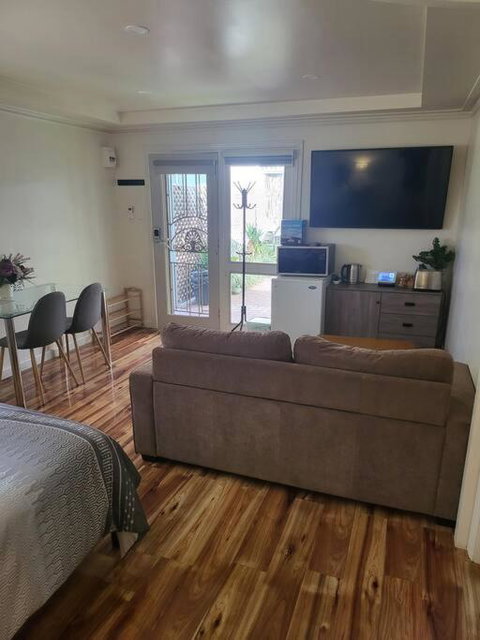 Apartment On Mica - Accommodation Asia 1