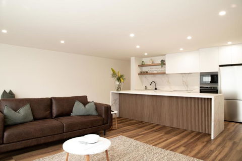 Apartment One - Apartments On Gavan - Accommodation Guide 0
