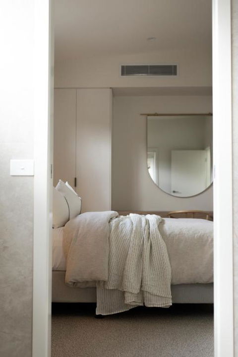 Apartment Two - Apartments On Gavan - Accommodation Guide 4