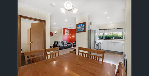 Apartments On Tolmie - Accommodation Guide 2
