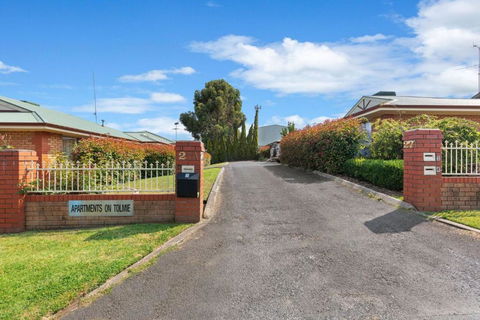 Apartments On Tolmie - Accommodation Guide 4