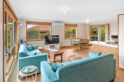 Apples - Accommodation Guide 4