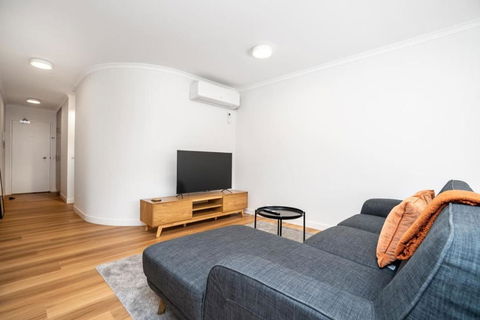 Apt In Kingston - 10min To Lake Burley Griffin - Accommodation Guide 0