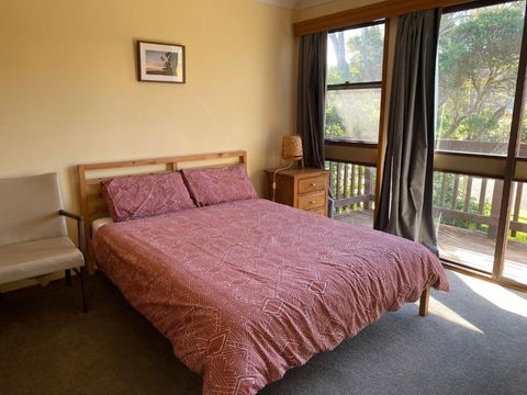 Aqua - Accommodation Guide 4