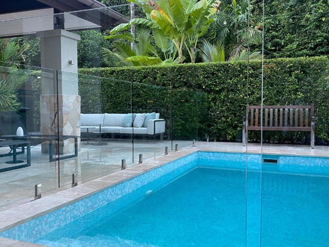 AQUA Beachfront Villa Port Douglas - Accommodation Guide 1