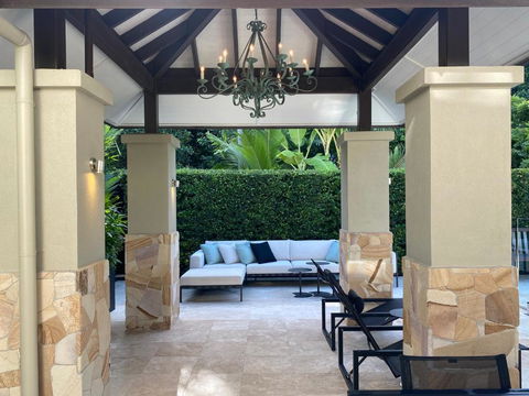 AQUA Beachfront Villa Port Douglas - Accommodation Guide 2