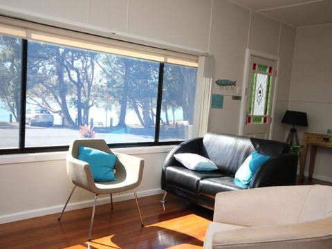 Aqua Cottage - Accommodation Guide 2