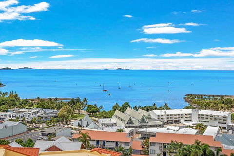 Aqua Vista - Accommodation Guide 3