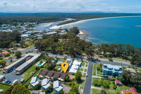 Aquamarine - Accommodation Guide 1