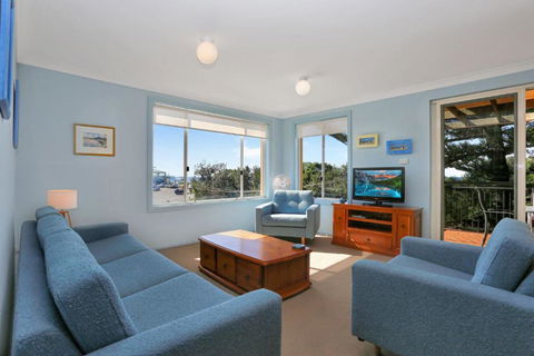 Aquarius Apartment 7 - Accommodation Guide 3