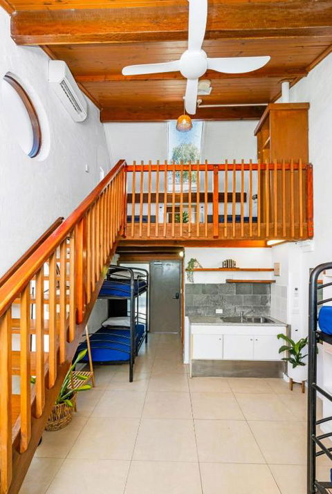 Aquarius Backpackers Resort - Accommodation Guide 1