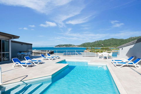 Aquatic Dreaming At 1 Bright Point - Accommodation Guide 0