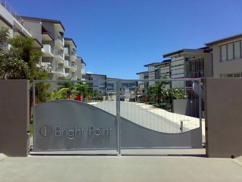 Aquatic Dreaming At 1 Bright Point - Accommodation Guide 2