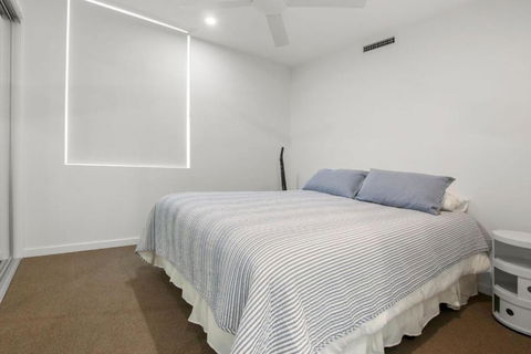 Aquaview Unit 604, 29 Canberra Tce, Kings Beach - Accommodation Guide 4