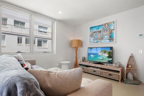 Aquaview Unit 604, 29 Canberra Tce, Kings Beach - Accommodation Guide 1