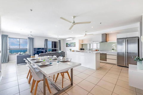 Arafura Edge - Resort Living And Breathtaking Views - Accommodation Guide 3