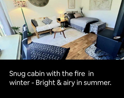 ARALUEN - COOMBA BAY - Pet Friendly - Farm Stay On 10 Peaceful Acres - Accommodation Guide 0