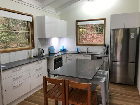 Araluen - Accommodation Guide 3