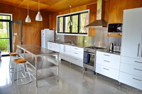 Aranakie- 7 Grey Street Arakoon - Full Linen Provided - Accommodation Guide 3