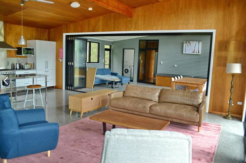 Aranakie- 7 Grey Street Arakoon - Full Linen Provided - Accommodation Guide 2