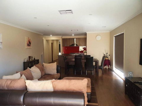Ararat - Accommodation Guide 0