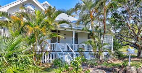 Arcadia House - Accommodation Guide 0