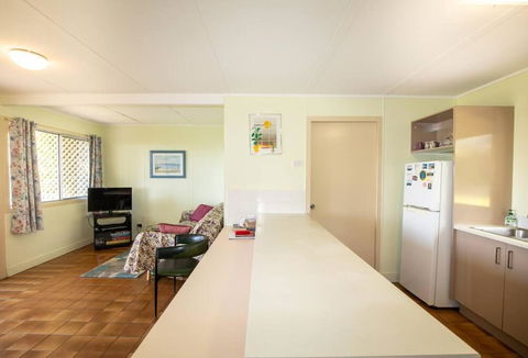 ARCADIA -Straddie Original 3 Bedroom House With Ocean Views - Accommodation Guide 2