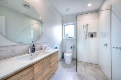 Archella 2 - Accommodation Guide 2