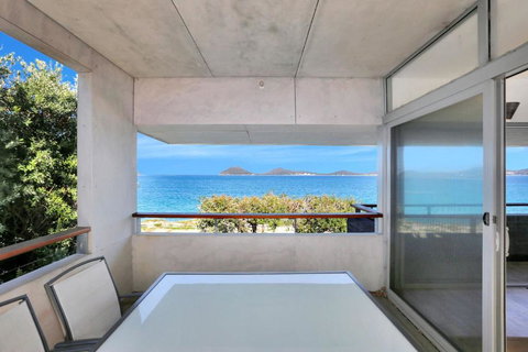 Architectural Design On The Beach - Accommodation Asia 1